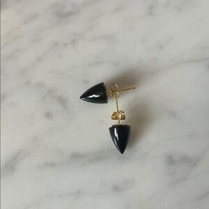 Onyx pyramid stud earrings